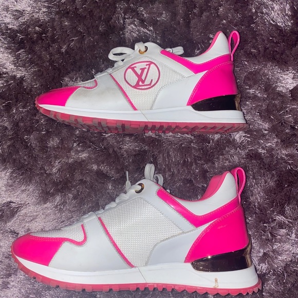 Louis Vuitton Sneakers - Picture 4 of 7